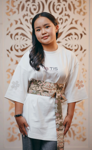 Учитель Кыргызско-Японской Частной Школы в Бишкеке — Ормонова Гульмайрам Кубанычбековна