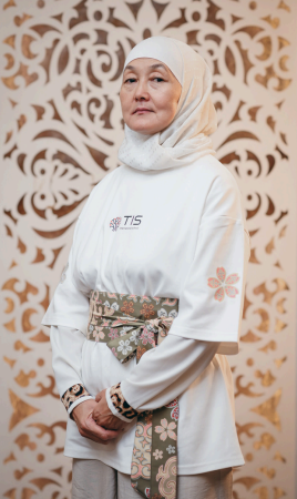 Учитель английского языка Кыргызско-Японской Частной Школы в Бишкеке — Фоярдо Филипп Палиг-Ад