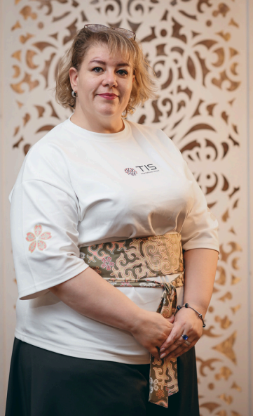 Учитель английского языка Кыргызско-Японской Частной Школы в Бишкеке — Фоярдо Филипп Палиг-Ад